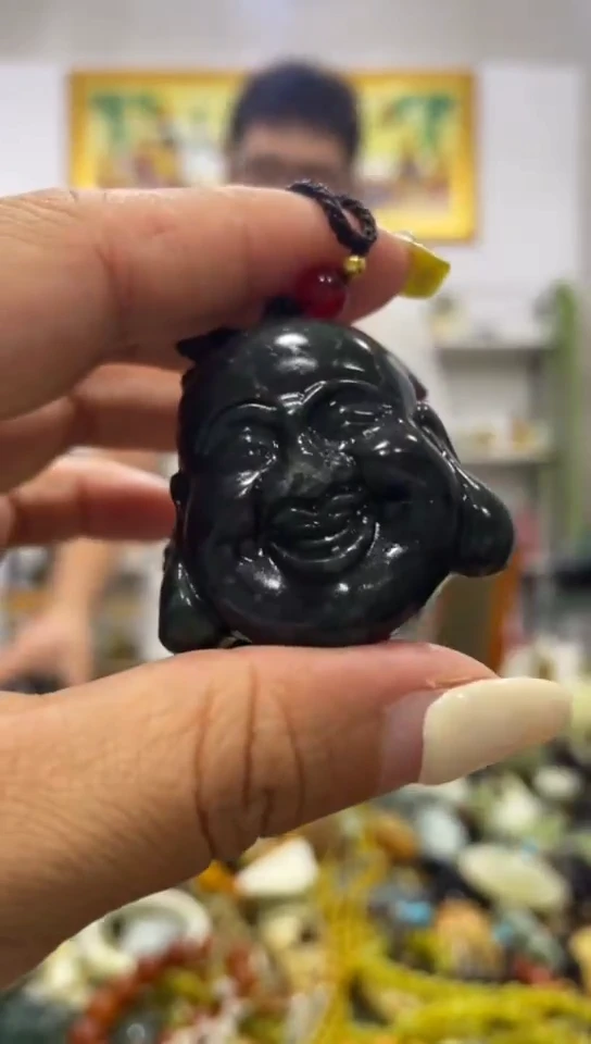 未镶嵌岫玉吊坠