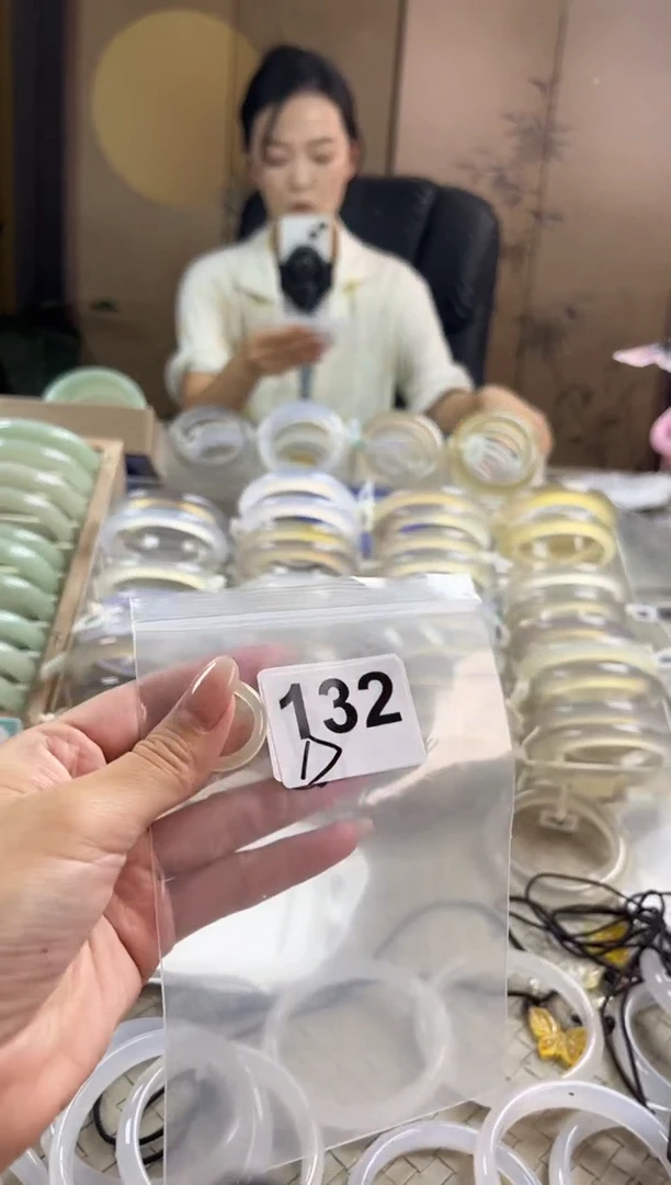 手镯玛瑙/玉髓未镶嵌132
