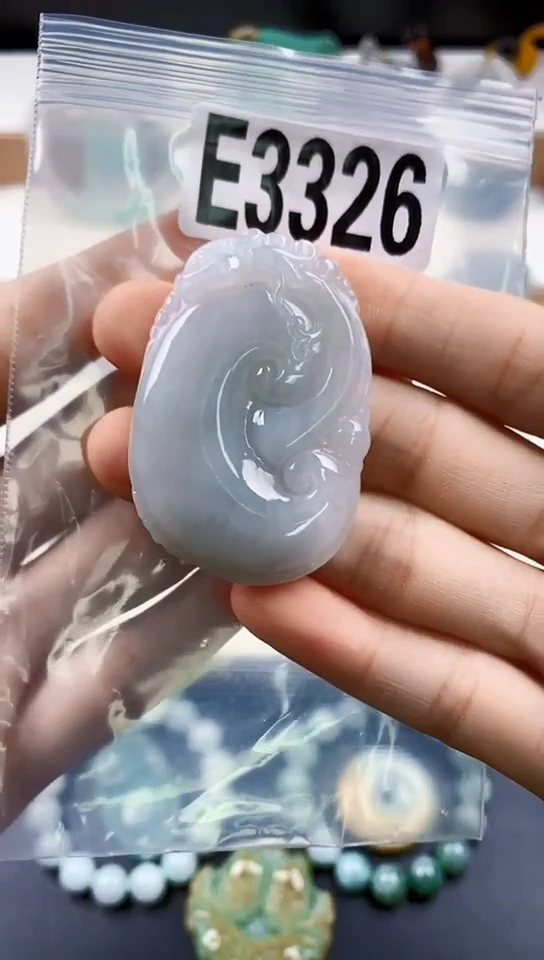 颈饰未镶嵌翡翠天然翡翠吊坠挂件