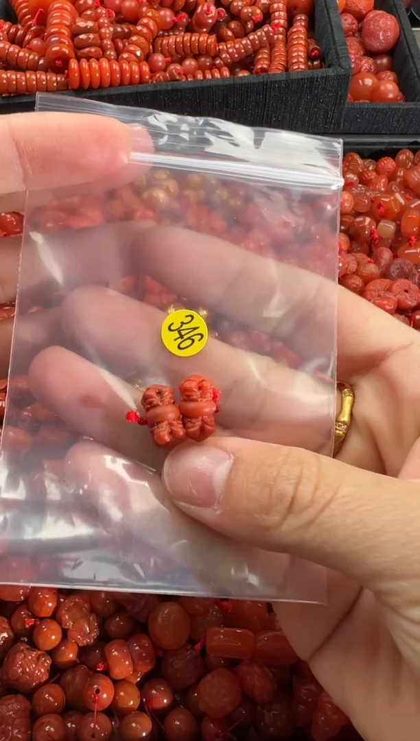 【闪购商品】南红玛瑙颈饰未镶嵌1