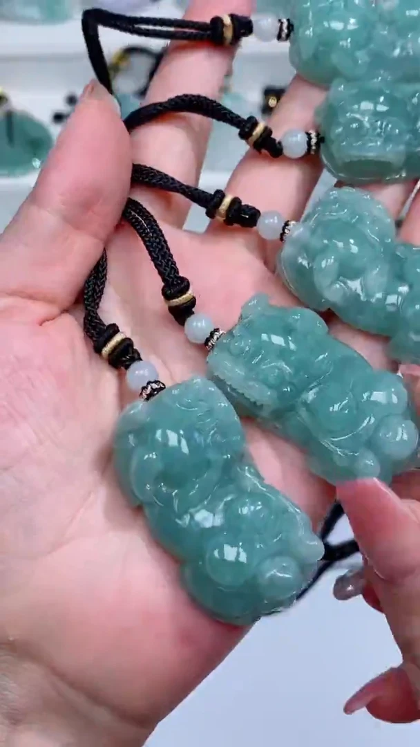 翡翠未镶嵌颈饰吊坠团购多样性发一件