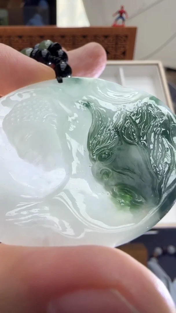 【闪购商品】翡翠挂件未镶嵌国雕谢林工（定制退货扣1000元）