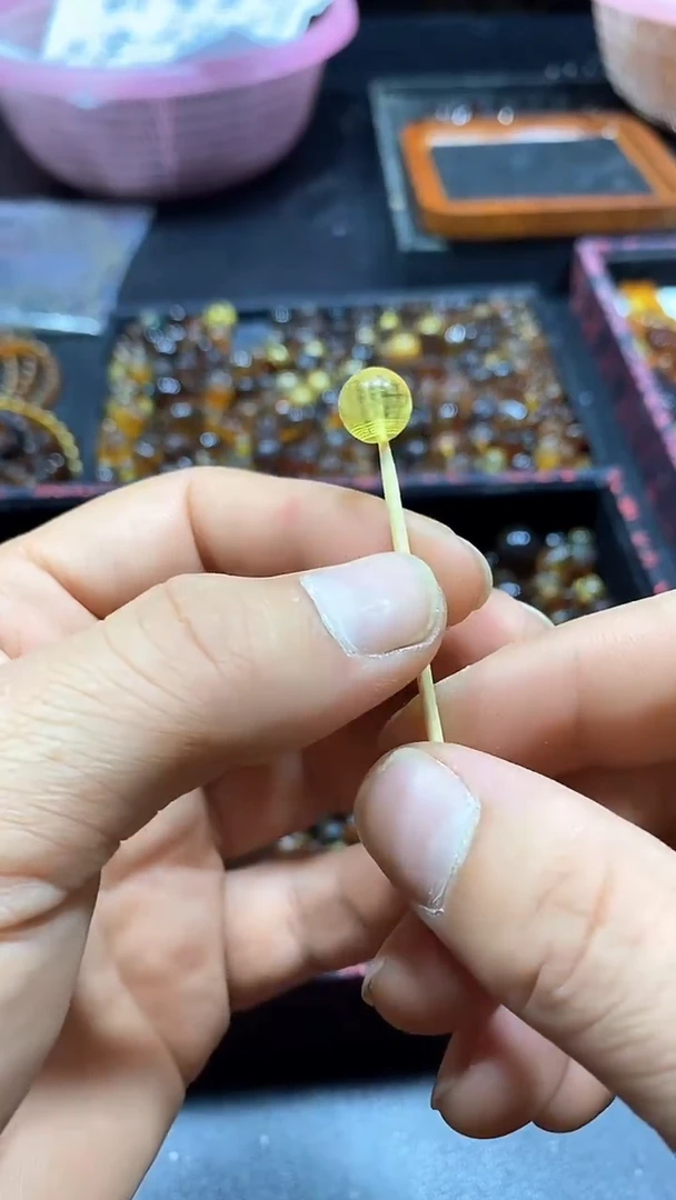 琥珀颈饰未镶嵌天然缅甸琥珀单珠