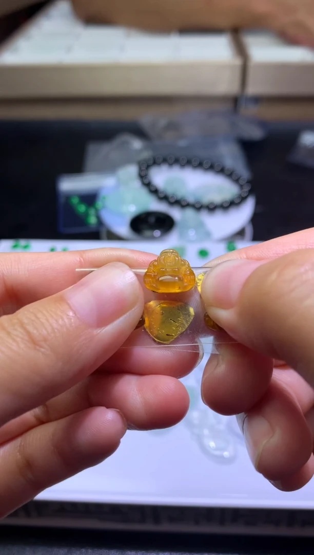 未镶嵌定制翡翠毛货