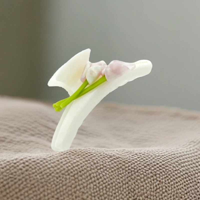 【郁金香】（胸部发量）高级醋酸轻奢气质百搭款马蹄抓夹11cmF8031