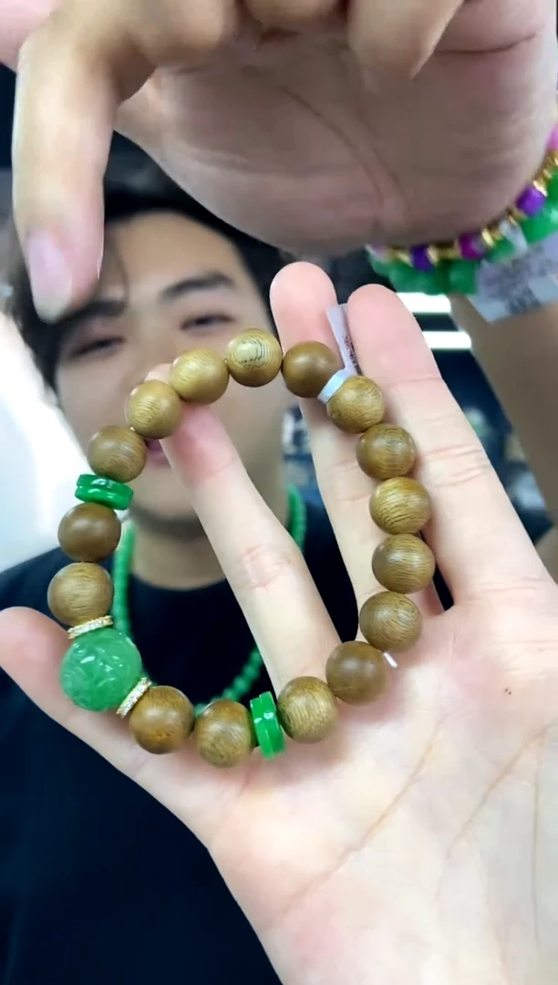 未镶嵌手链翡翠多样性发其一颜色微差