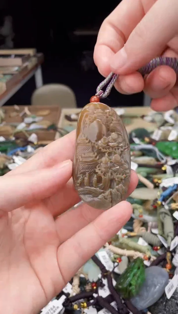 颈饰未镶嵌和田玉1