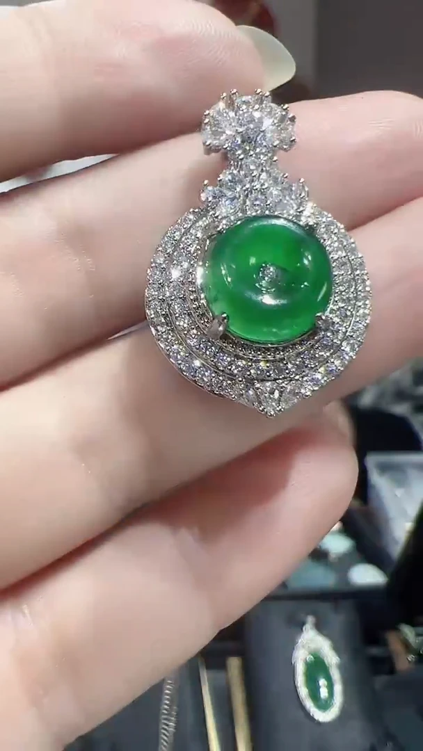 颈饰未镶嵌翡翠2025122635