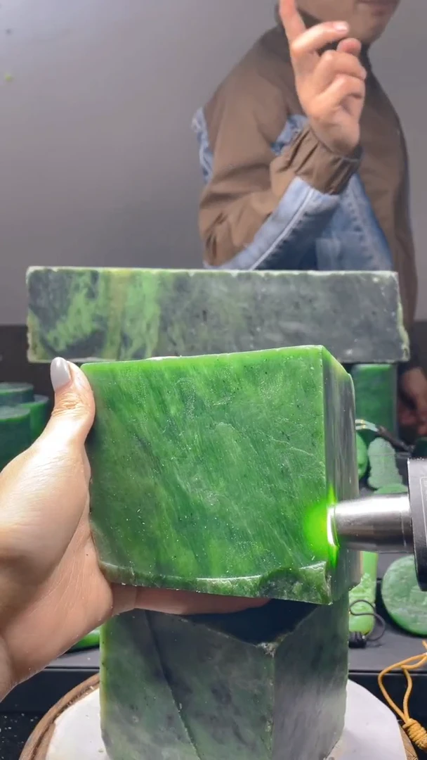 未镶嵌和田玉珠宝半成品1