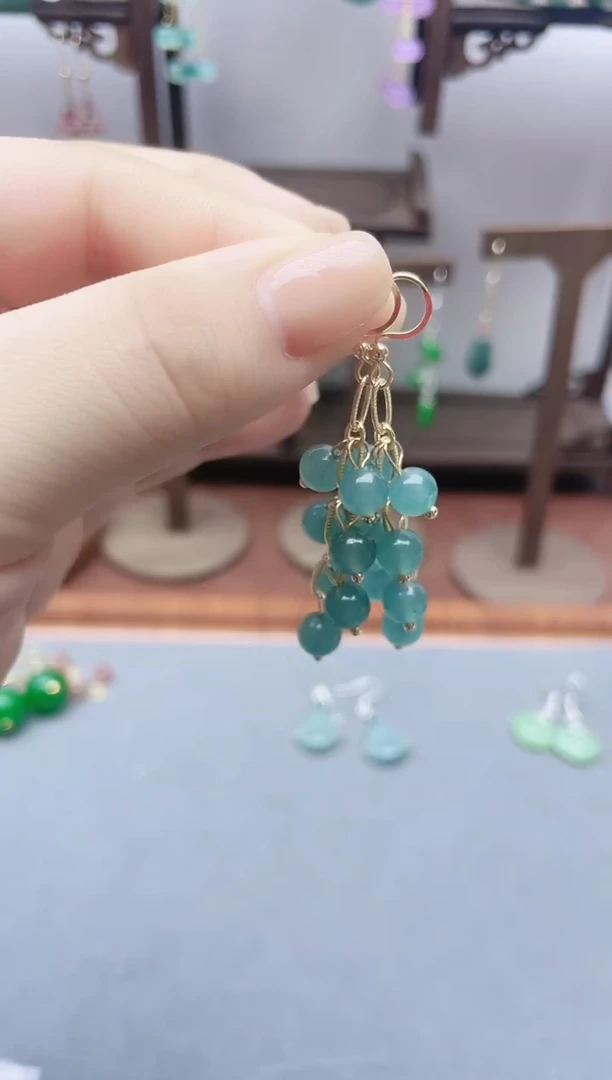 银S925镶嵌翡翠耳饰197000