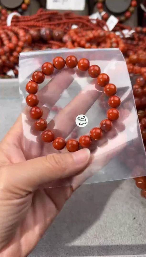 南红玛瑙手串未镶嵌10+