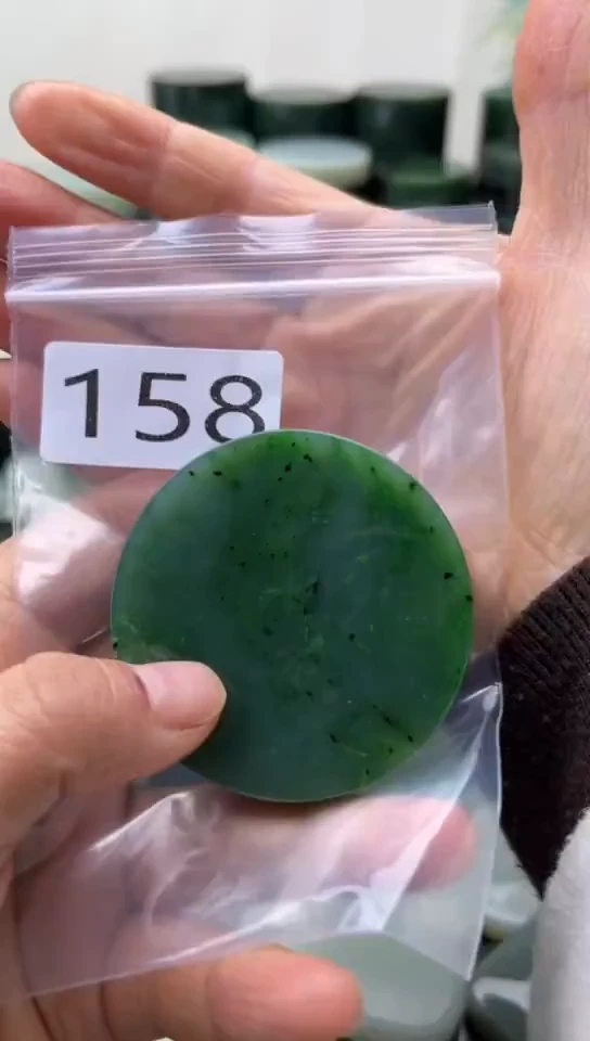 未镶嵌和田玉珠宝半成品镯芯