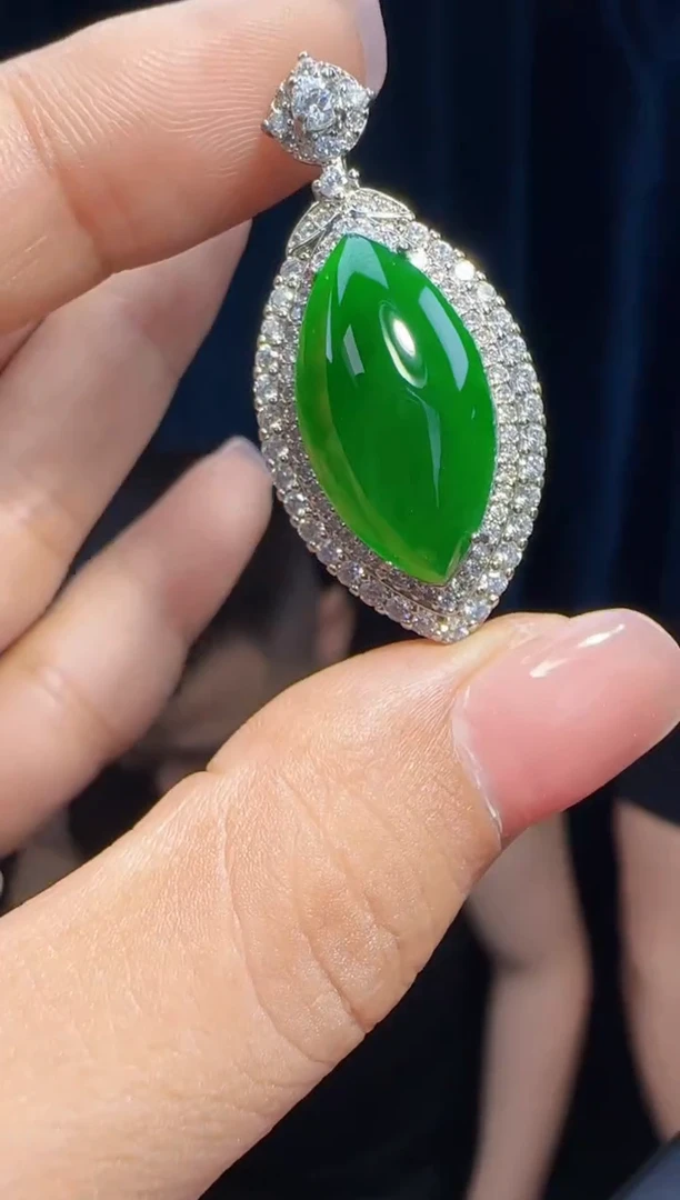 未镶嵌定制翡翠翡翠吊坠157