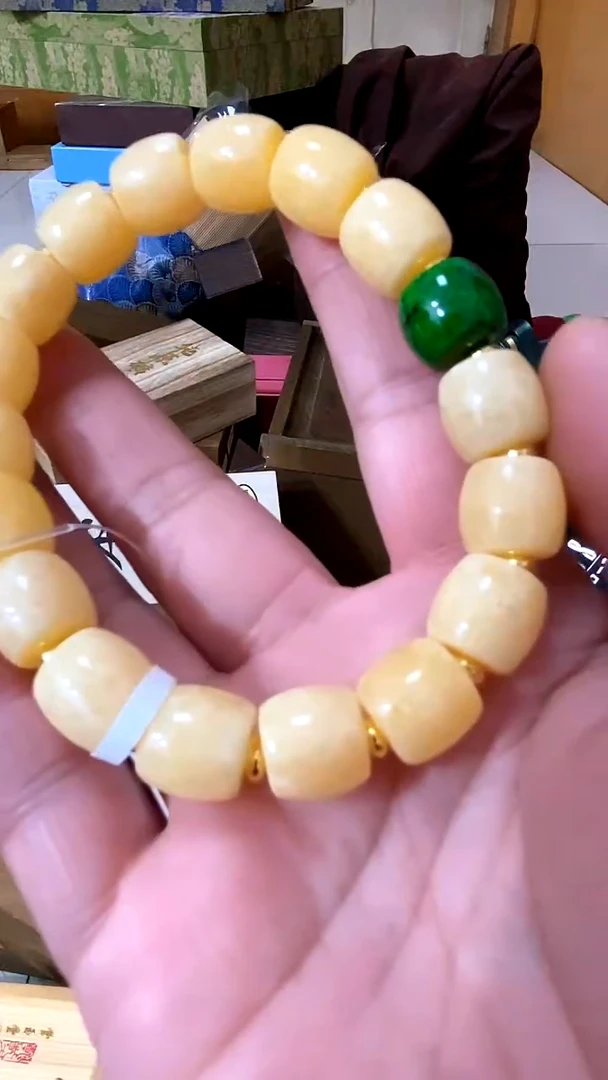 石英石铁合金?**空精美手手链链一个