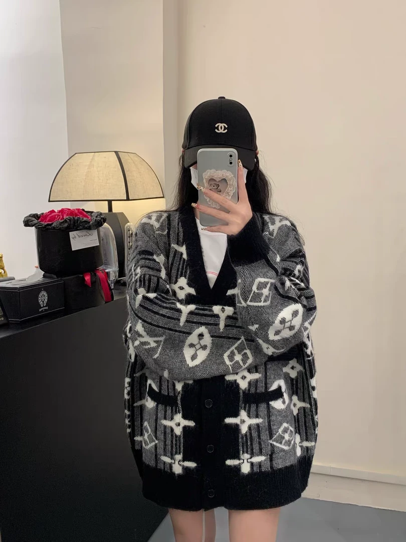 C33-新款花开衫外套