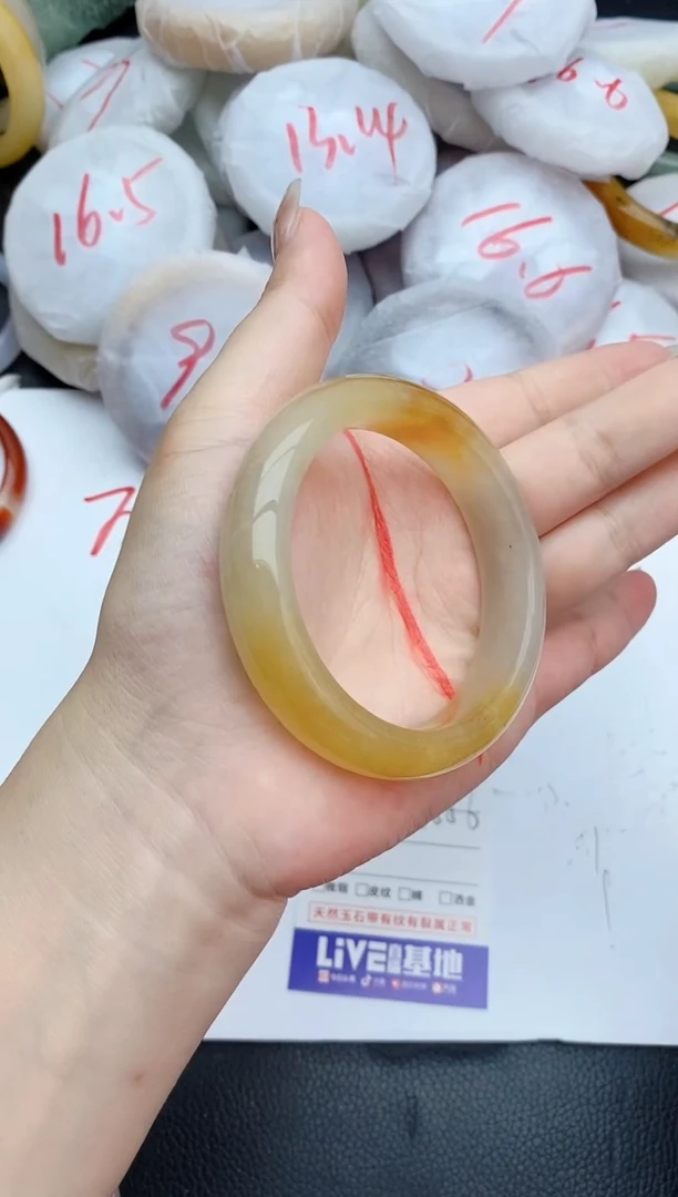 石英质玉手镯未镶嵌210+55/56