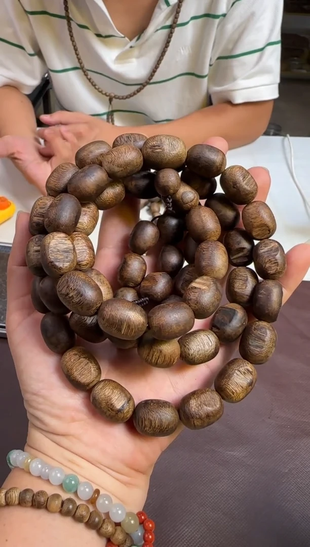 沉香手串99沉窖藏款国香绿棋沉香张勺子留疤长串63g+