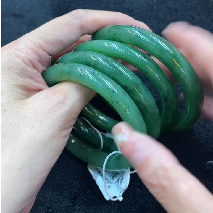 【老郑家】和田玉手镯一支 (多样性发1件)