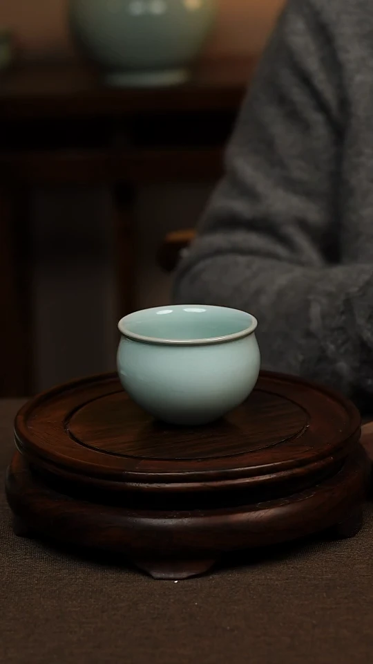 瓷片天青色鸡缸杯120ml一级礼盒包装
