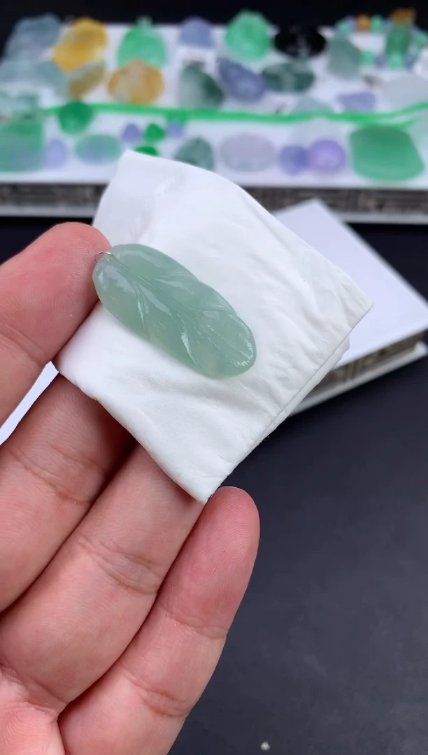 未镶嵌定制翡翠保***保翡翠