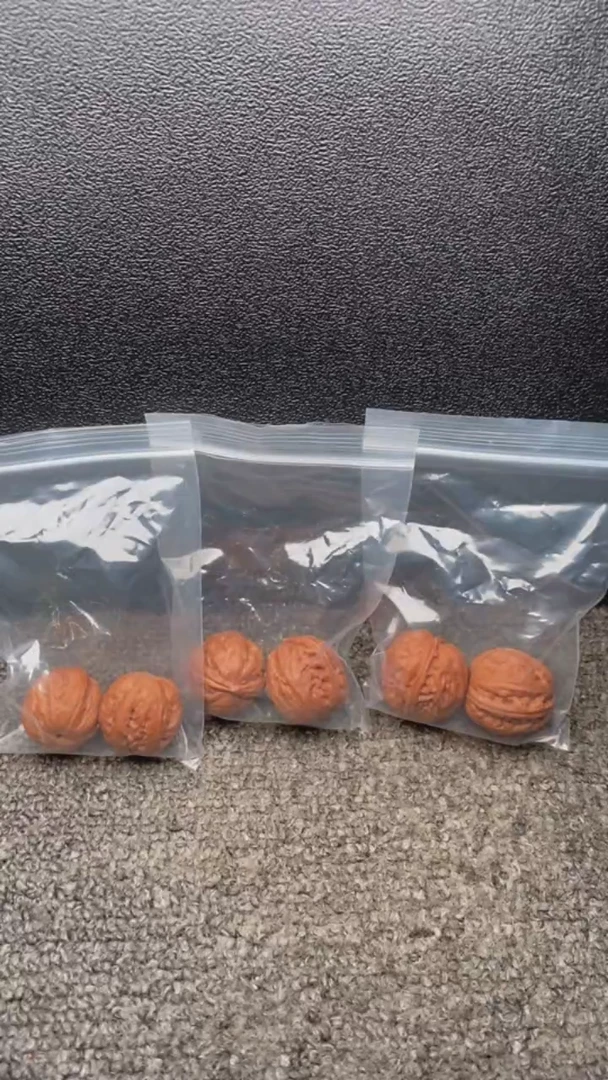 【闪购商品】文玩核桃把件盘龙石