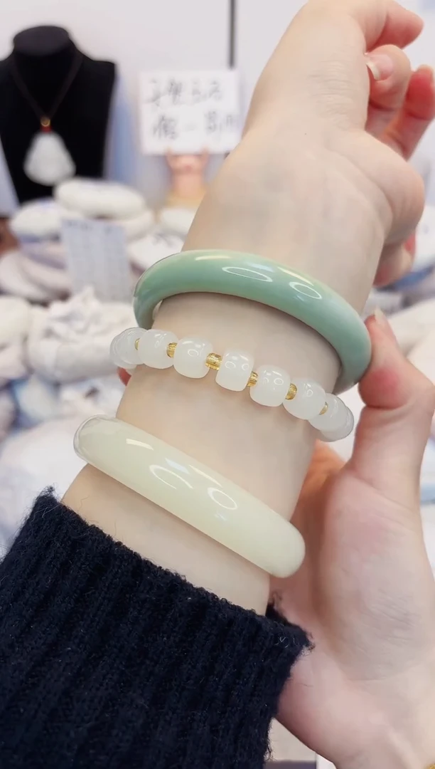 【闪购商品】石英质玉手镯未镶嵌104-贵州翠圈口59