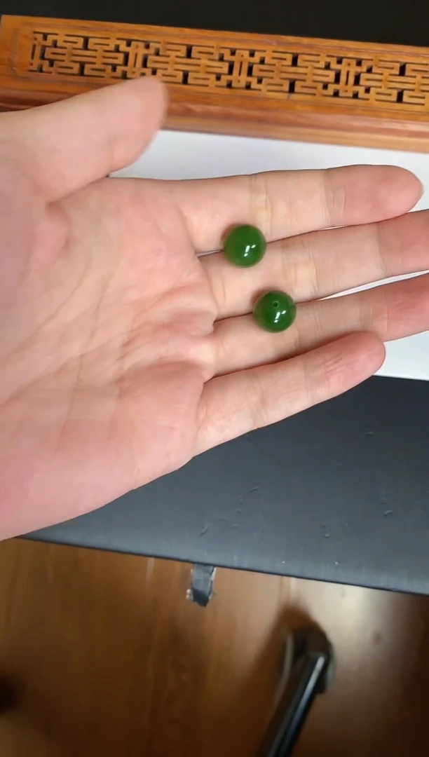 未镶嵌手串和田玉B***O卡12的400