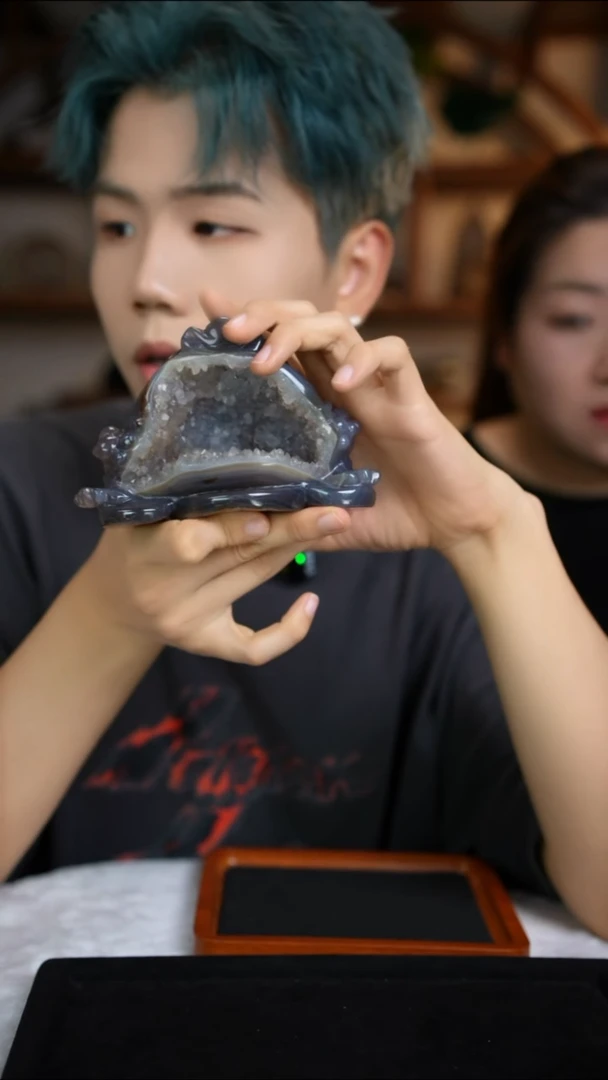 未镶嵌玛瑙摆件玛瑙金蟾D232