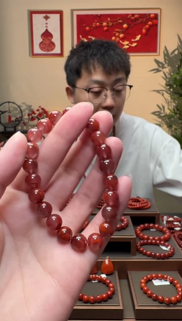 南红玛瑙手串未镶嵌一条8mm+ 多样性发货
