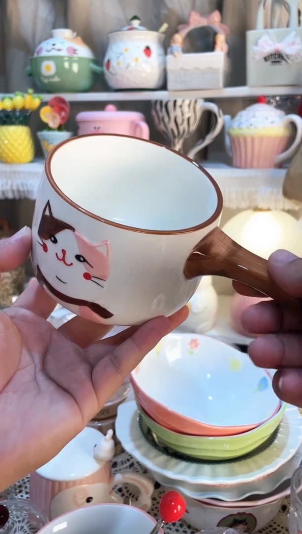 【闪购商品】瓷片手柄碗 质量好发货快放心拍