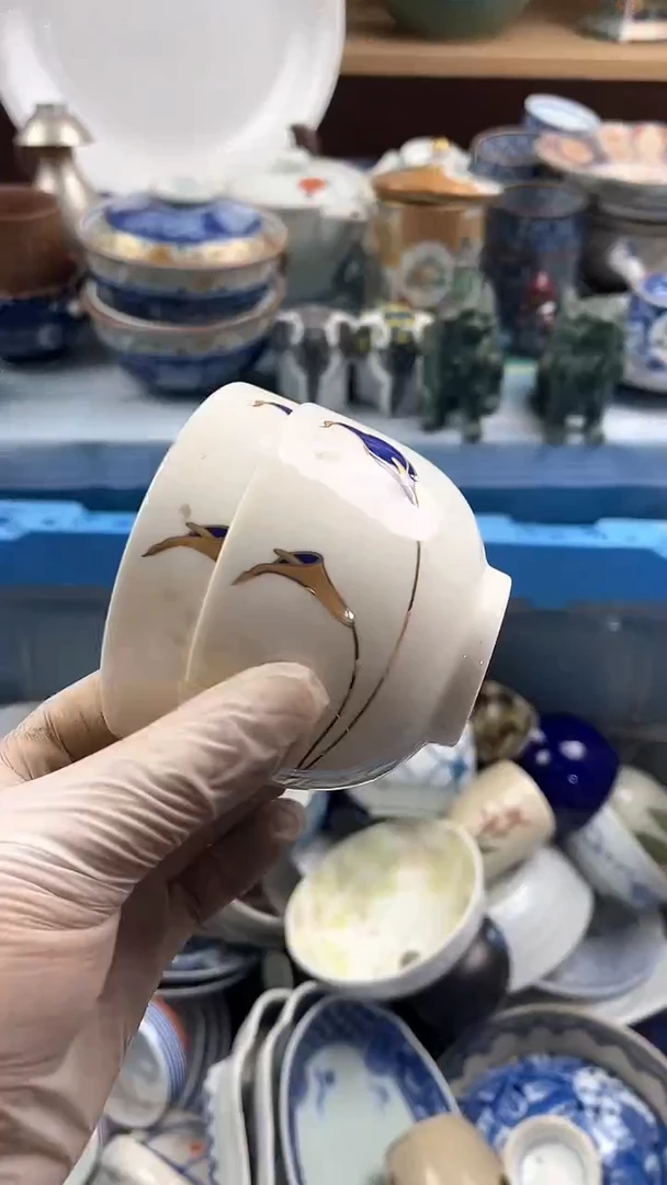 瓷片神****爱英哥瓷器满19.9包邮