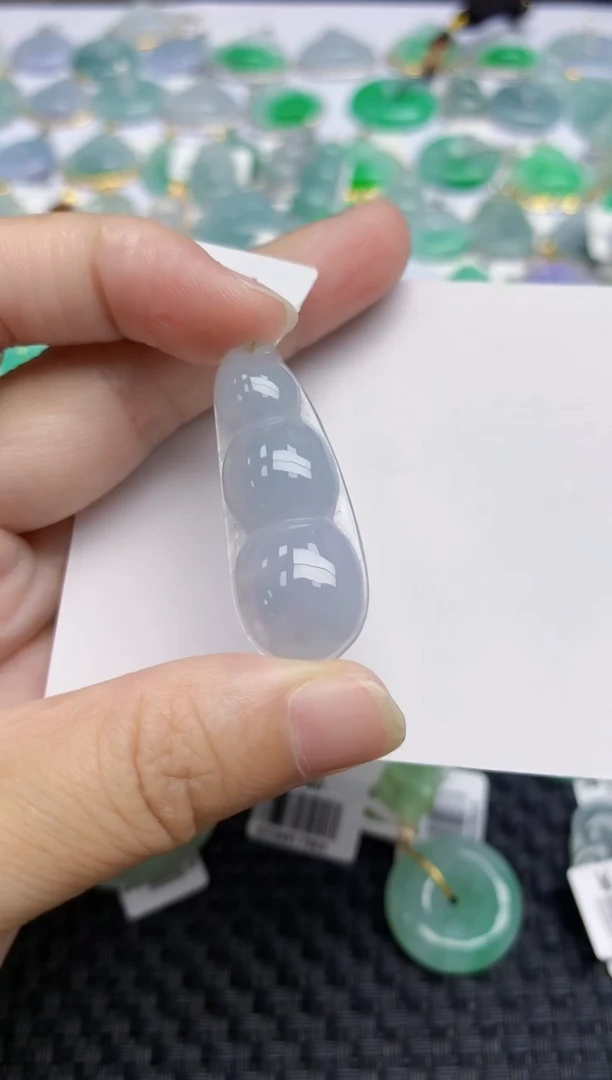 翡翠未镶嵌颈饰天然翡翠A货