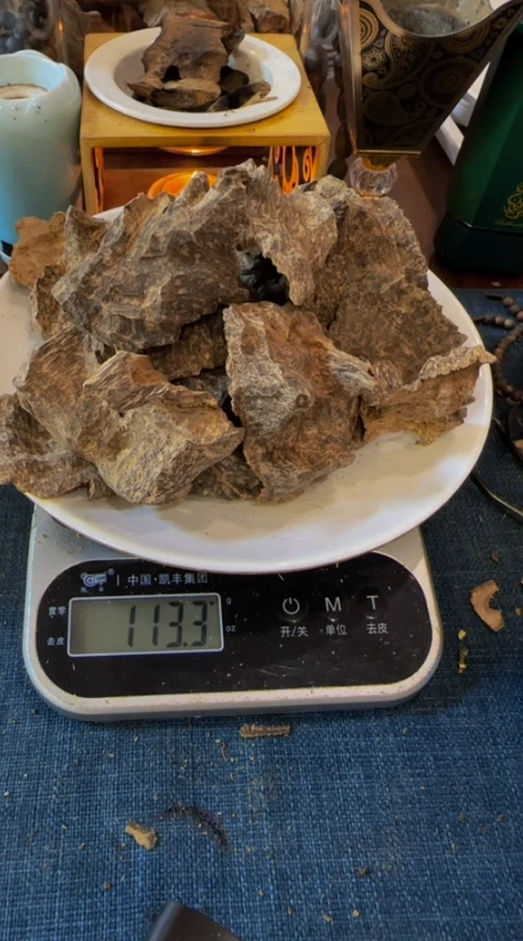 沉香碎屑沉香海南铁壳块料113克