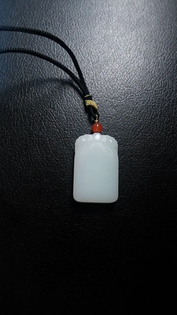 颈饰未镶嵌和田玉无事牌