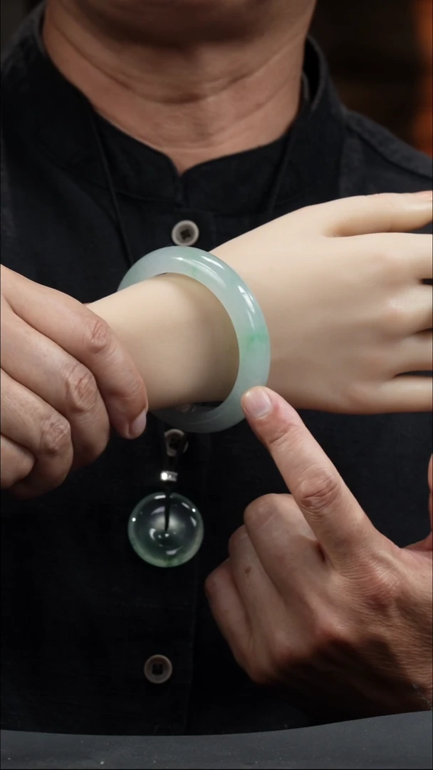 未镶嵌手镯翡翠112·