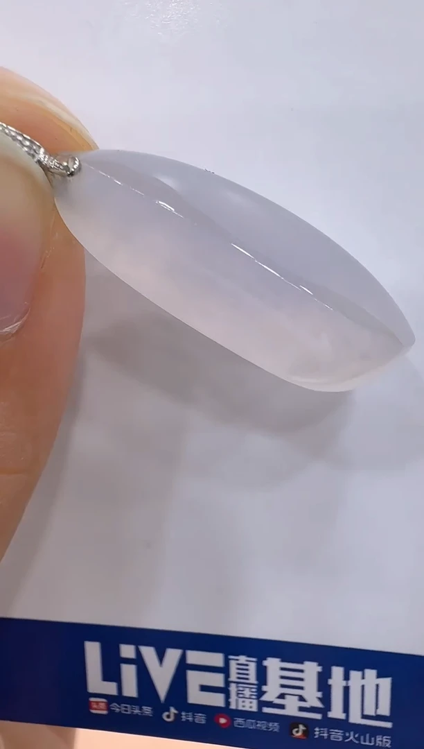 吊坠(不含链)18K金镶嵌翡翠多样性团购发一件