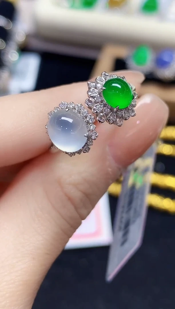 18K金镶嵌戒指翡翠AL