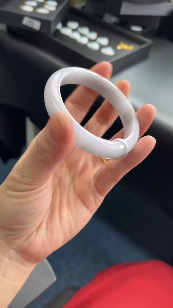 【闪购商品】翡翠手镯未镶嵌正圈