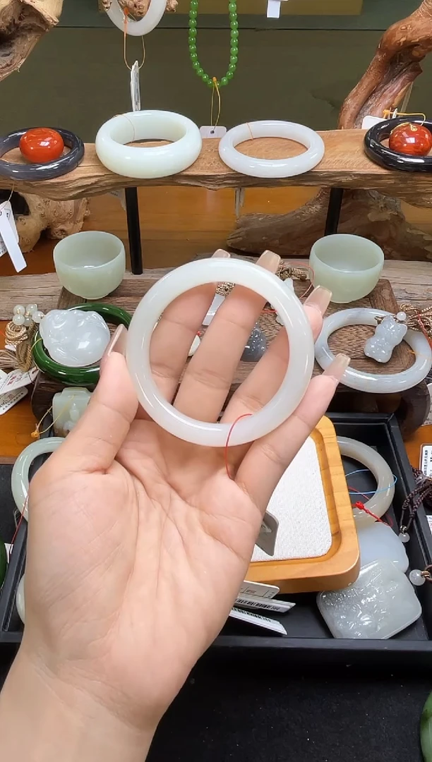 未镶嵌手镯和田玉白*青海高青白 54圈