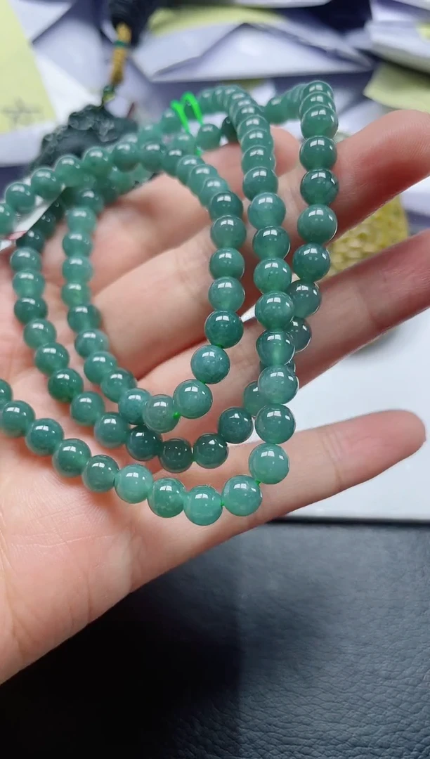 翡翠未镶嵌颈饰