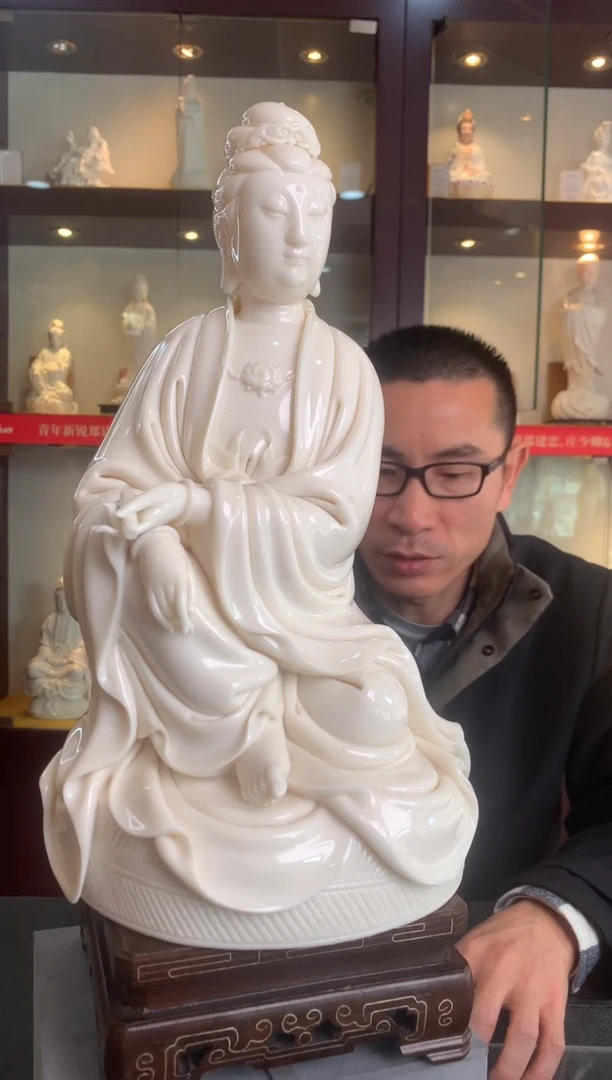 【闪购商品】摆件做蒲团持经观音 德化白瓷