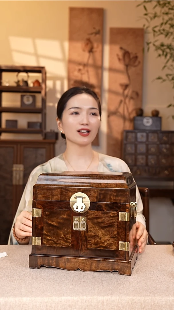 乌木类家具金丝楠阴沉木 满纹首饰盒