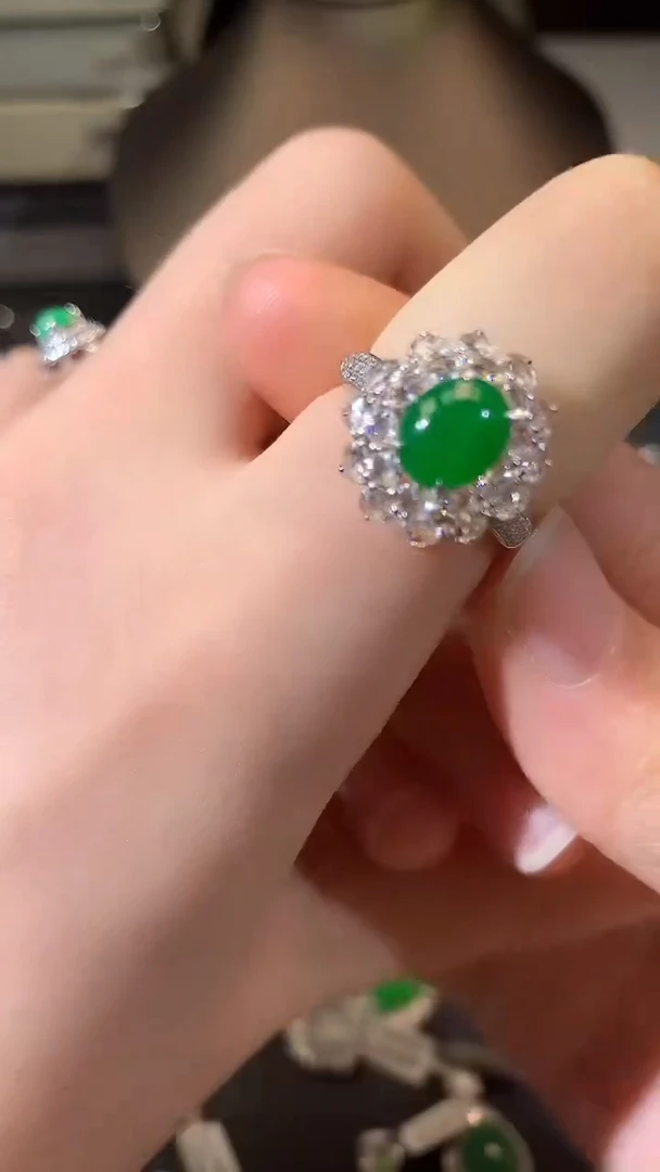 翡翠18K金镶嵌吊坠(不含链)戒指