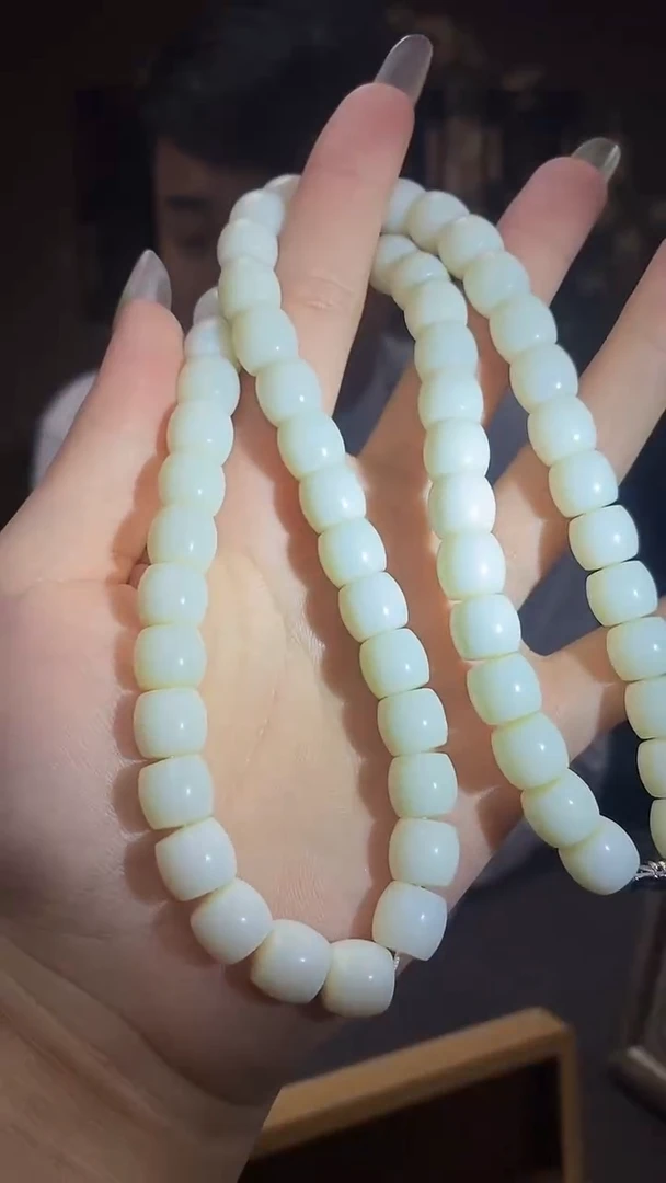 和田玉未镶嵌颈饰C611