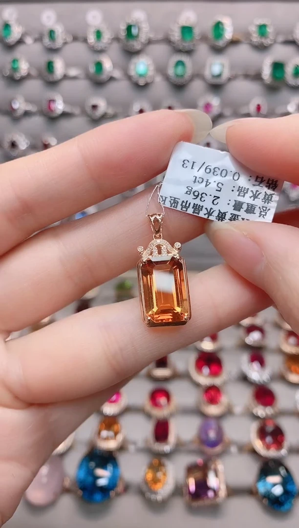 【闪购商品】黄晶18K金吊坠18K金镶嵌1