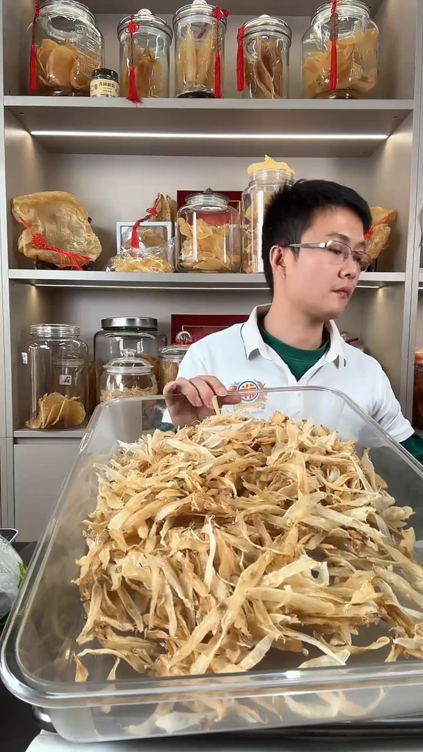 中国大陆白花条650头左右