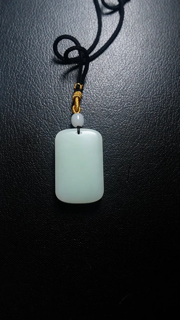 颈饰未镶嵌和田玉无事牌