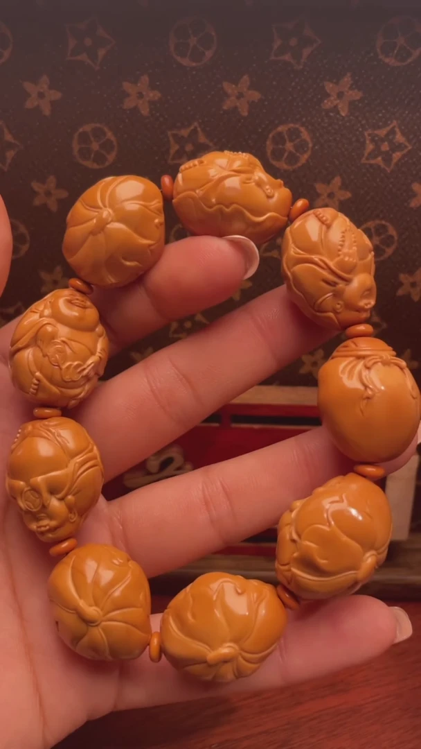 【闪购商品】橄榄核手串2.2荷叶弥勒，水晶