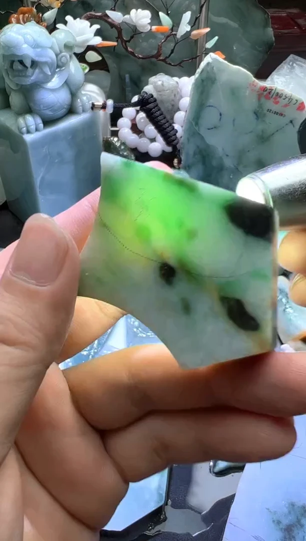 未镶嵌挂件翡翠天然缅甸翡翠A货