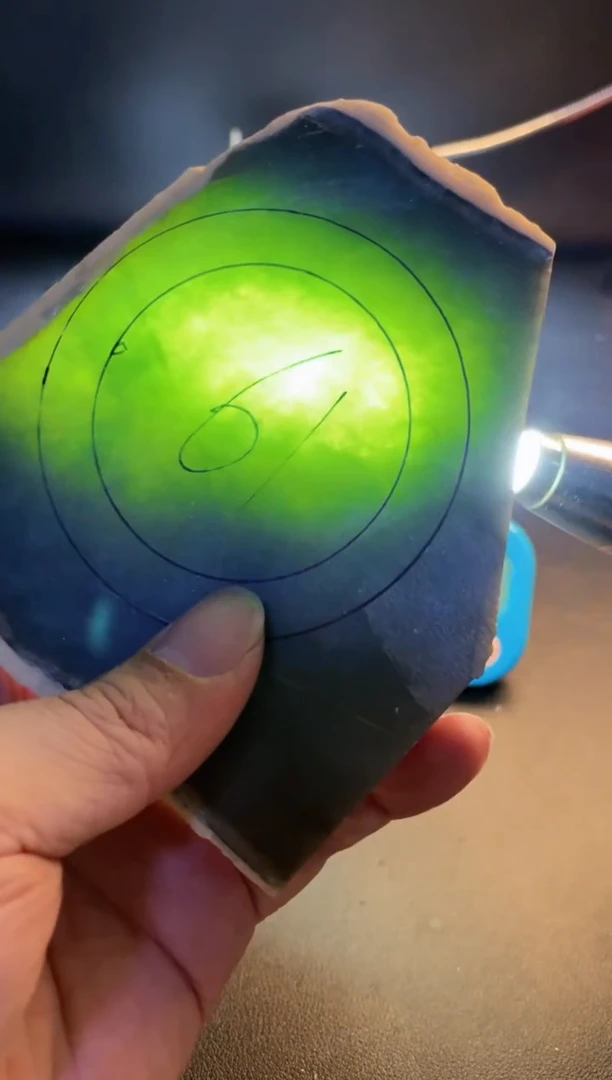 未镶嵌手镯定制翡翠笑**生翡翠